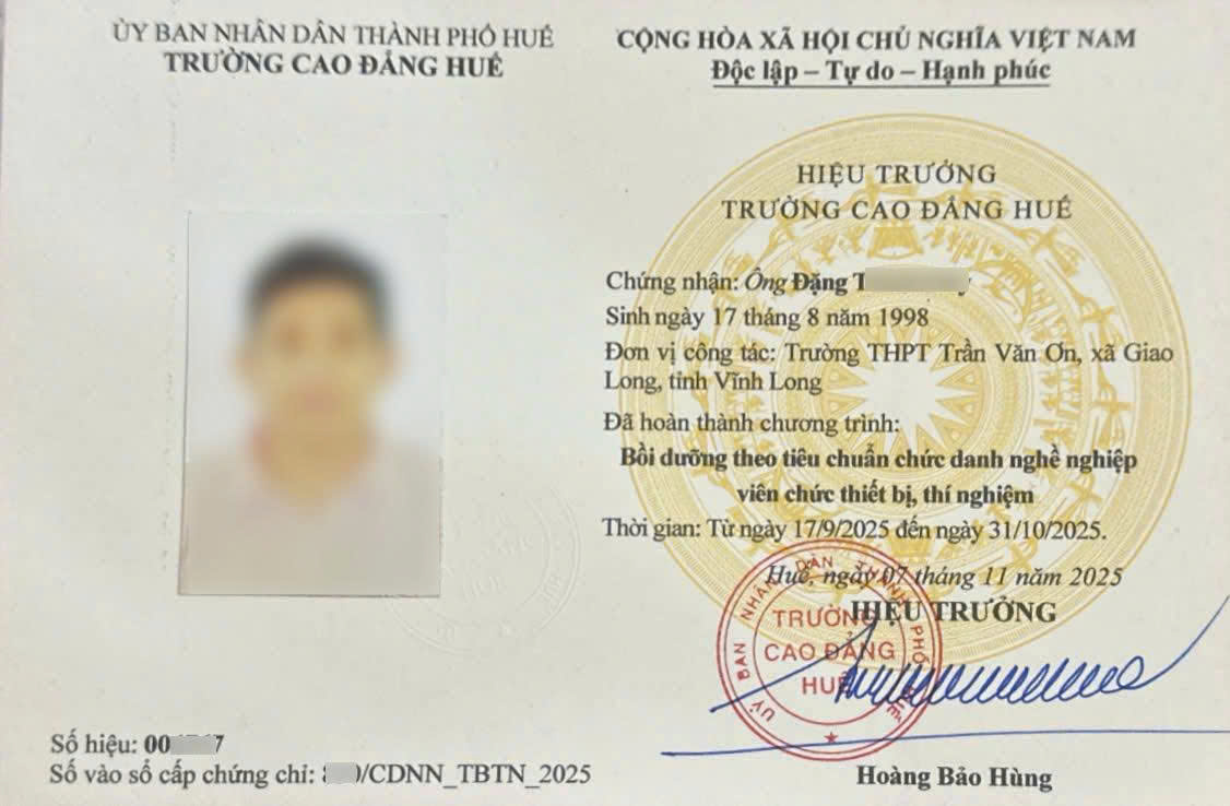 Lớp chức danh nghề nghiệp viên chức thiết bị thí nghiệm
